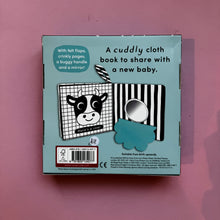 Last inn bildet i Galleri-visningsprogrammet, Baby`s First Cloth Book: Cuddly Sheep
