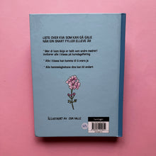 Load image into Gallery viewer, Stella står i det