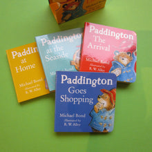 Last inn bildet i Galleri-visningsprogrammet, Paddington Little Library
